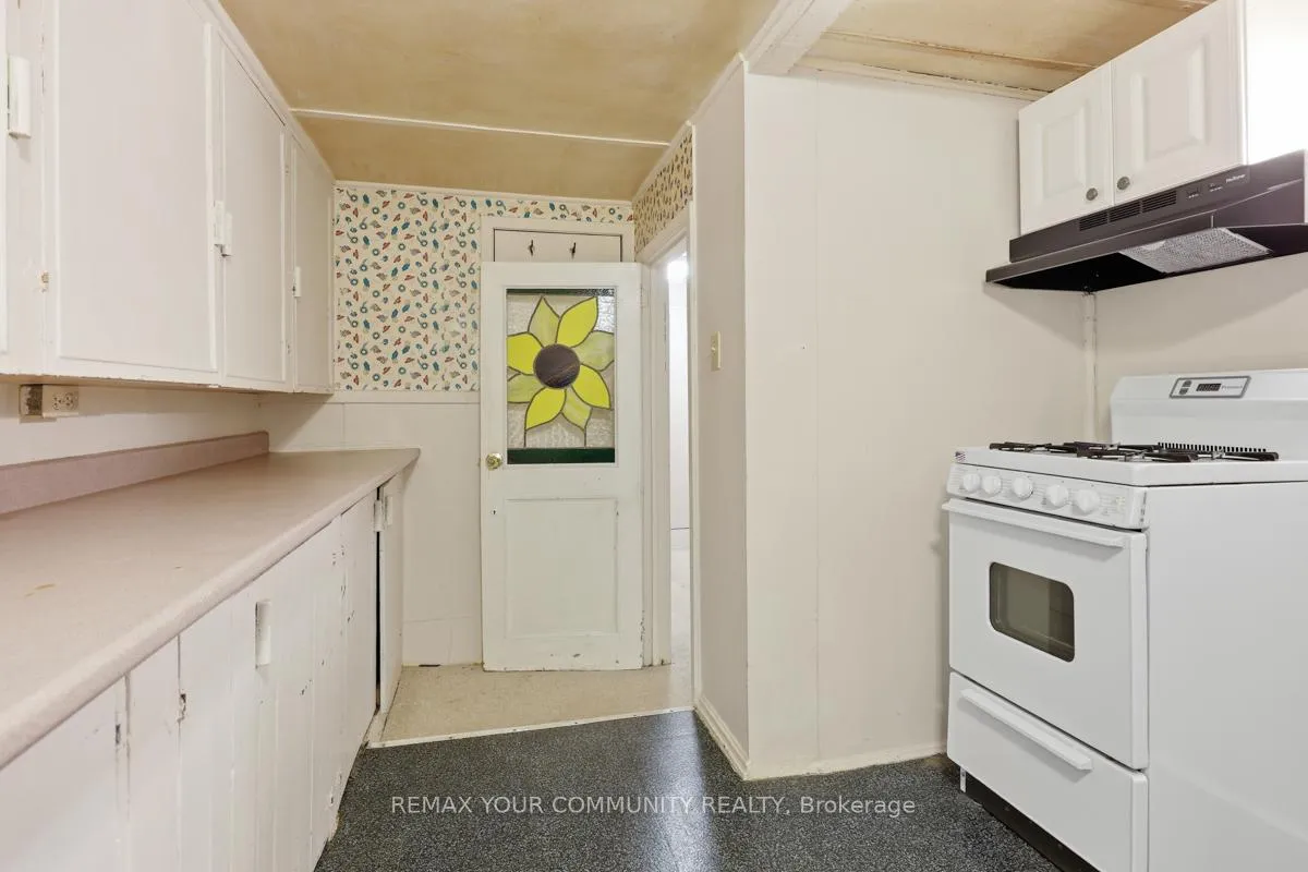 Photo 15 of Unit ENTIRE, 71 Lesmount Avenue, Toronto, Danforth Village-East York — HOMEH