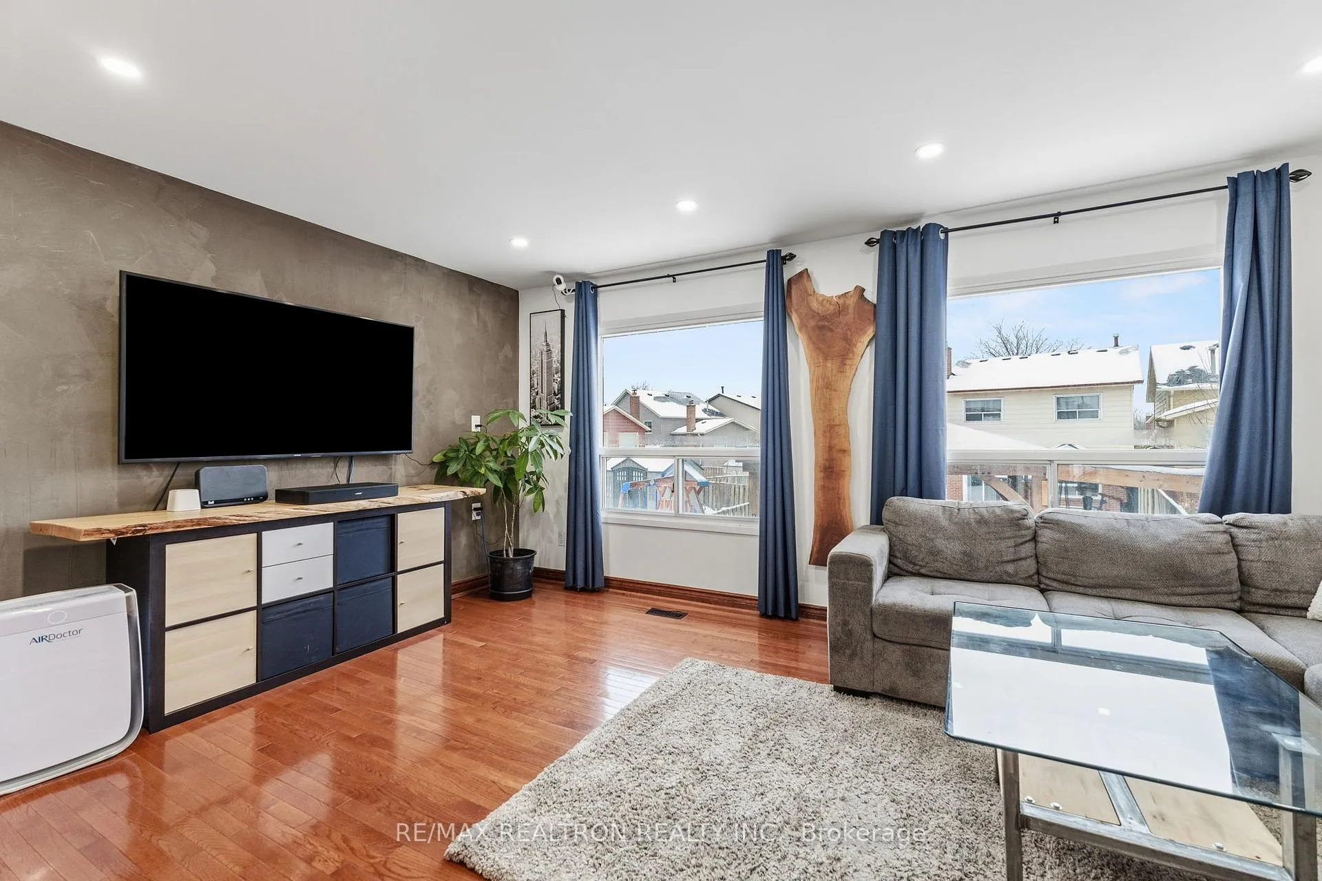 Photo 6 of 43 Buckland Way, Brampton, Madoc — HOMEH