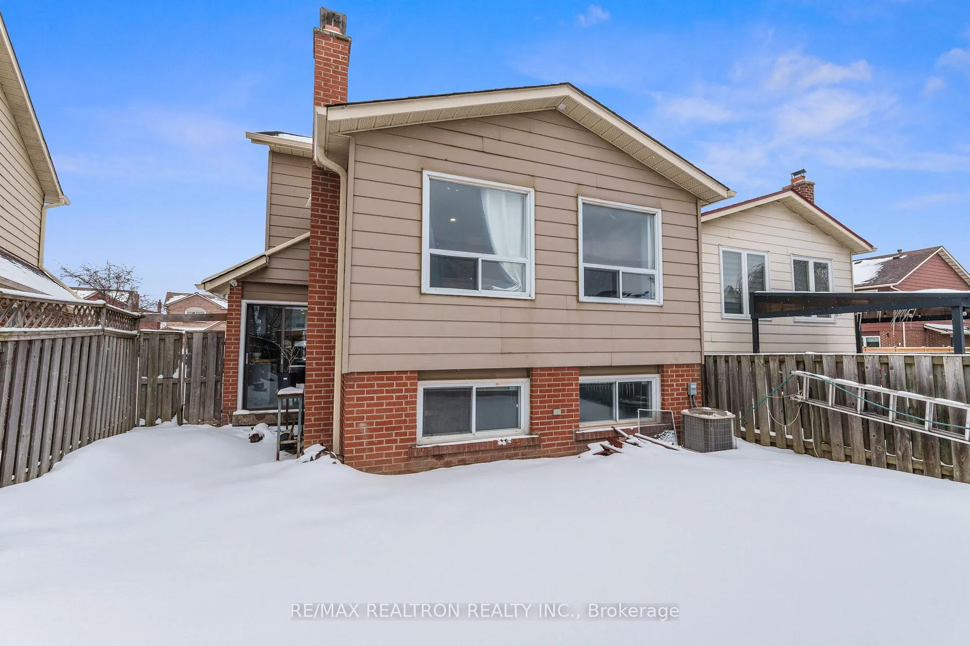 Photo 17 of 43 Buckland Way, Brampton, Madoc — HOMEH