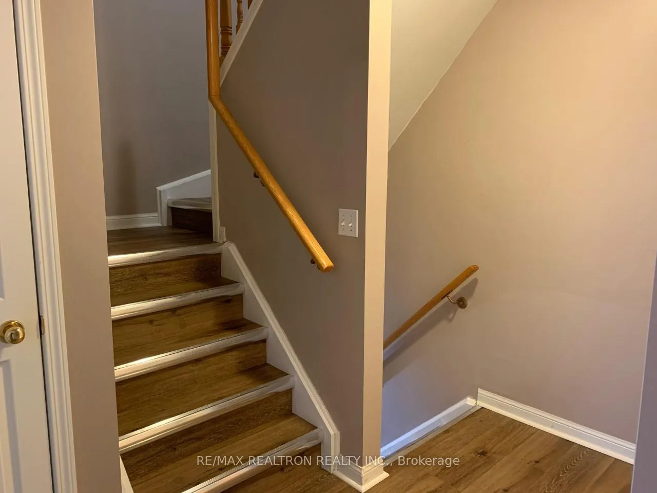 Photo 15 of Unit 12, 20 St Moritz Way, Markham, Unionville — HOMEH