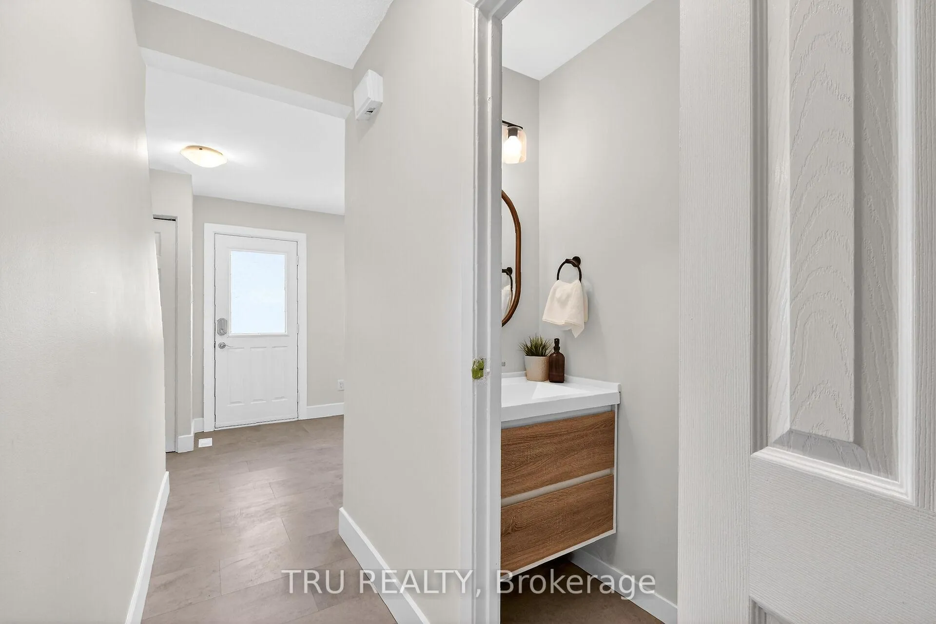 Photo 13 of Unit 26, 4631 Cecilia Crescent, Ottawa, Cyrville — HOMEH