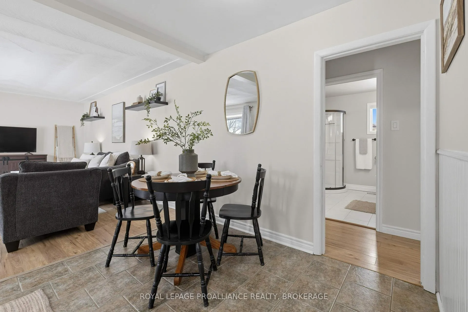 Photo 13 of 502 McEwen Drive, Kingston, City Southwest — HOMEH