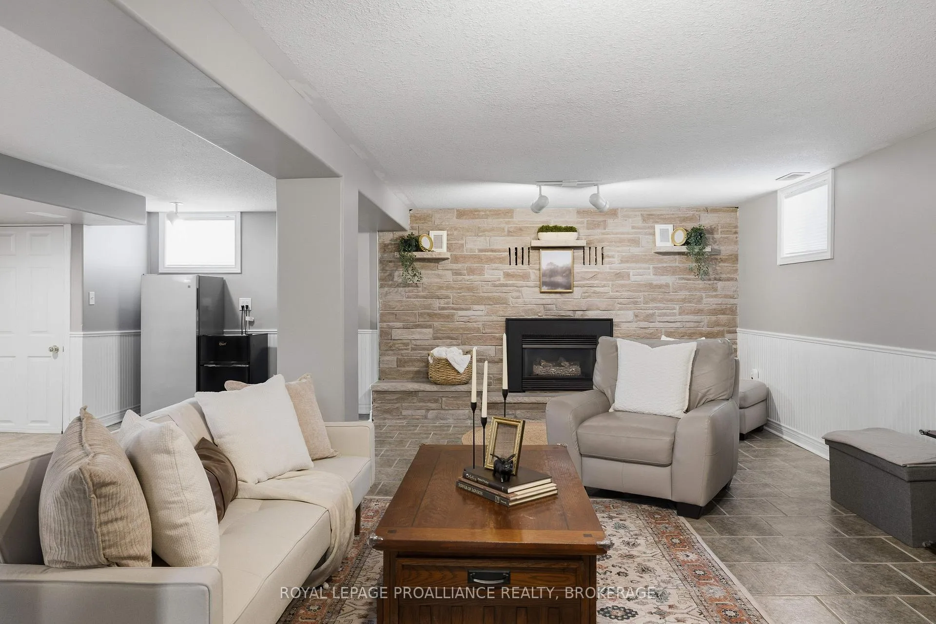 Photo 27 of 502 McEwen Drive, Kingston, City Southwest — HOMEH