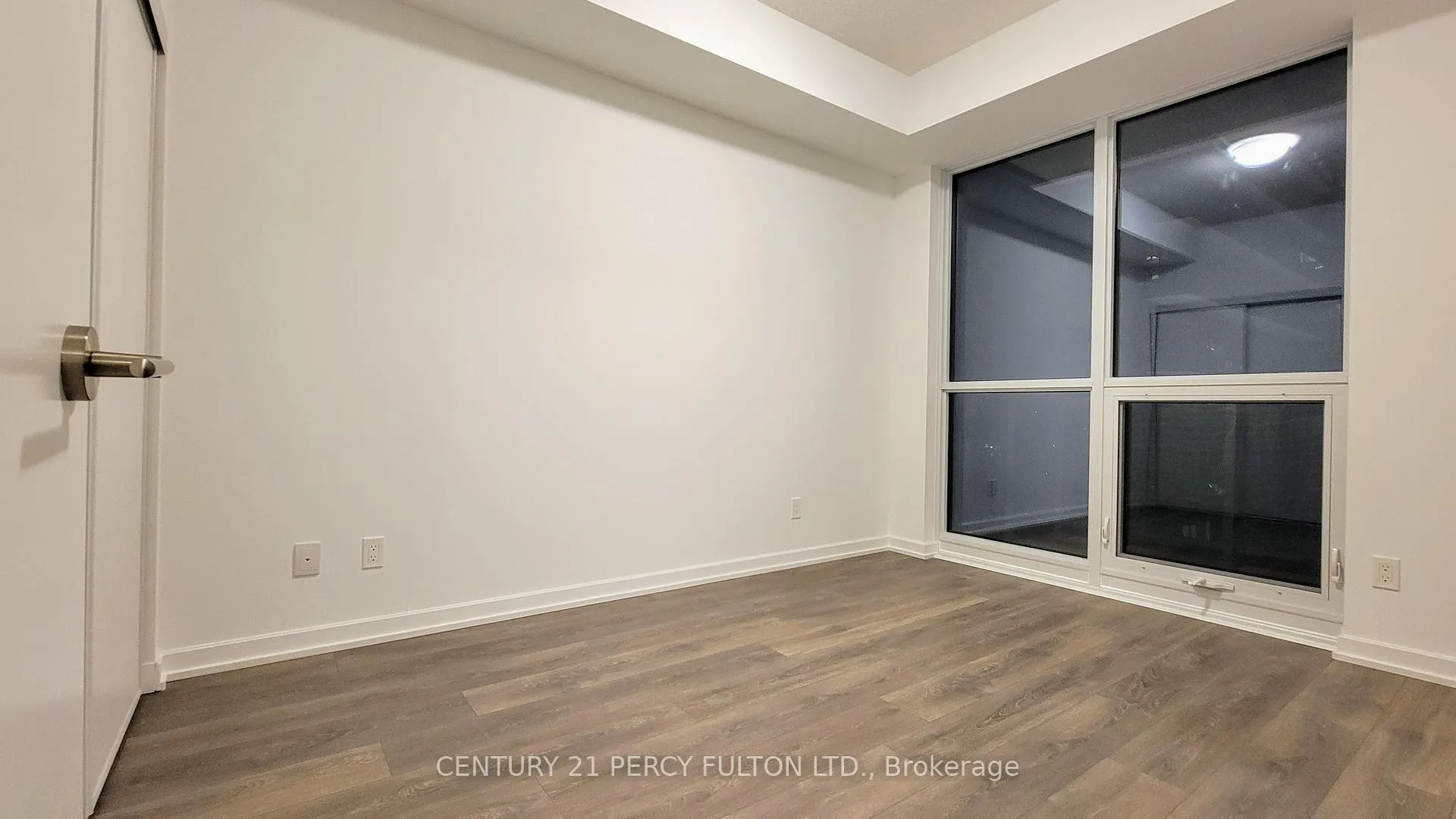 Photo 9 of Unit 903, 32 Forest Manor Road, North York, Henry Farm — HOMEH