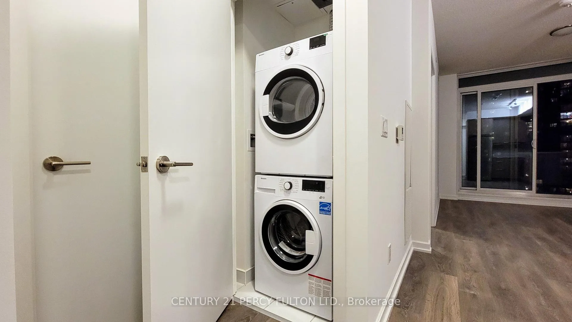 Photo 12 of Unit 903, 32 Forest Manor Road, North York, Henry Farm — HOMEH