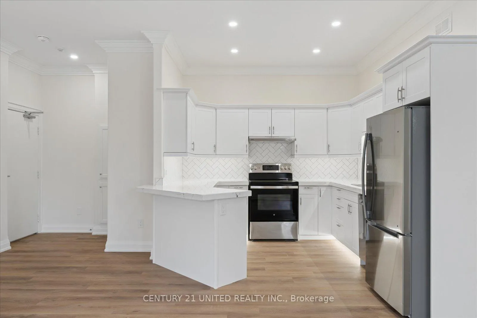Photo 11 of Unit 202, 1027 Willcox Street, Selwyn — HOMEH