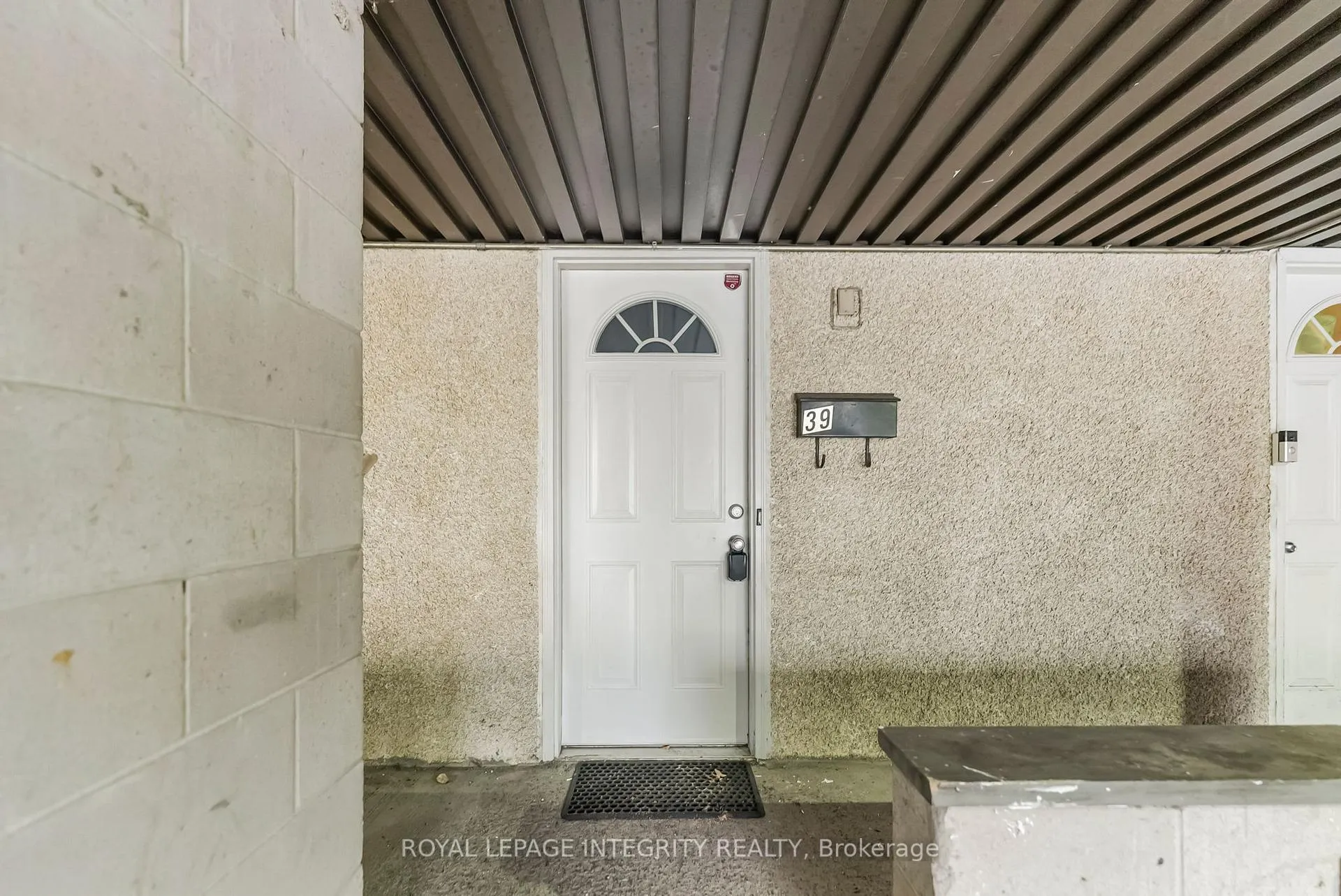 Photo 3 of Unit 39, 3415 Uplands Drive, Ottawa, Hunt Club — HOMEH