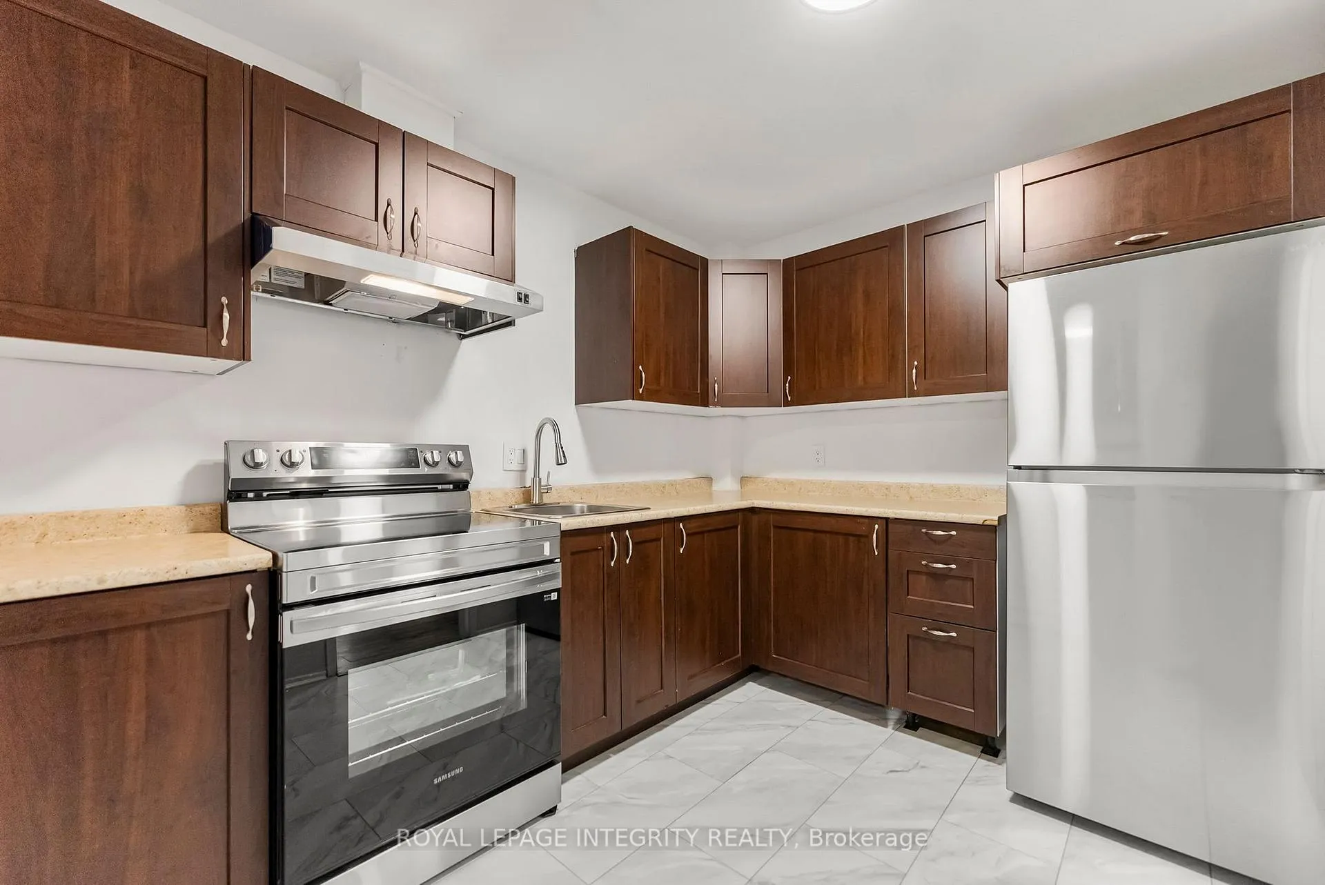 Photo 9 of Unit 39, 3415 Uplands Drive, Ottawa, Hunt Club — HOMEH