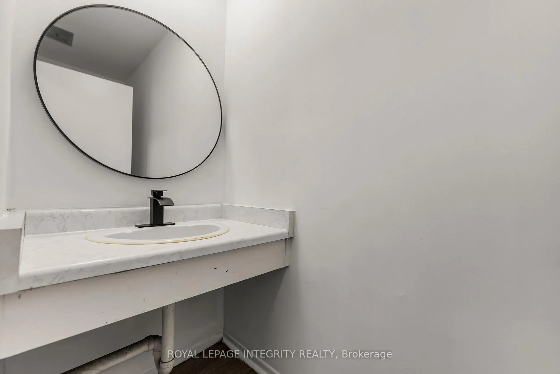 Photo 17 of Unit 39, 3415 Uplands Drive, Ottawa, Hunt Club — HOMEH
