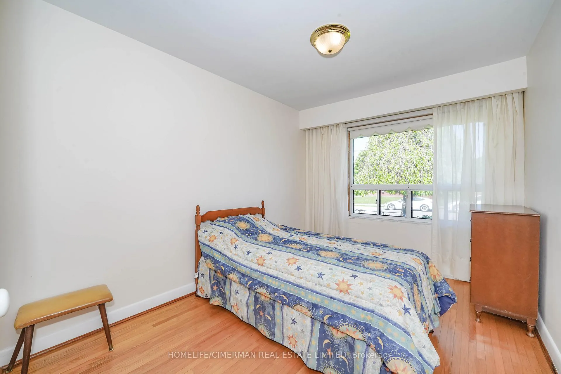Photo 6 of 28 Renshaw Street, North York, Downsview-Roding-CFB — HOMEH