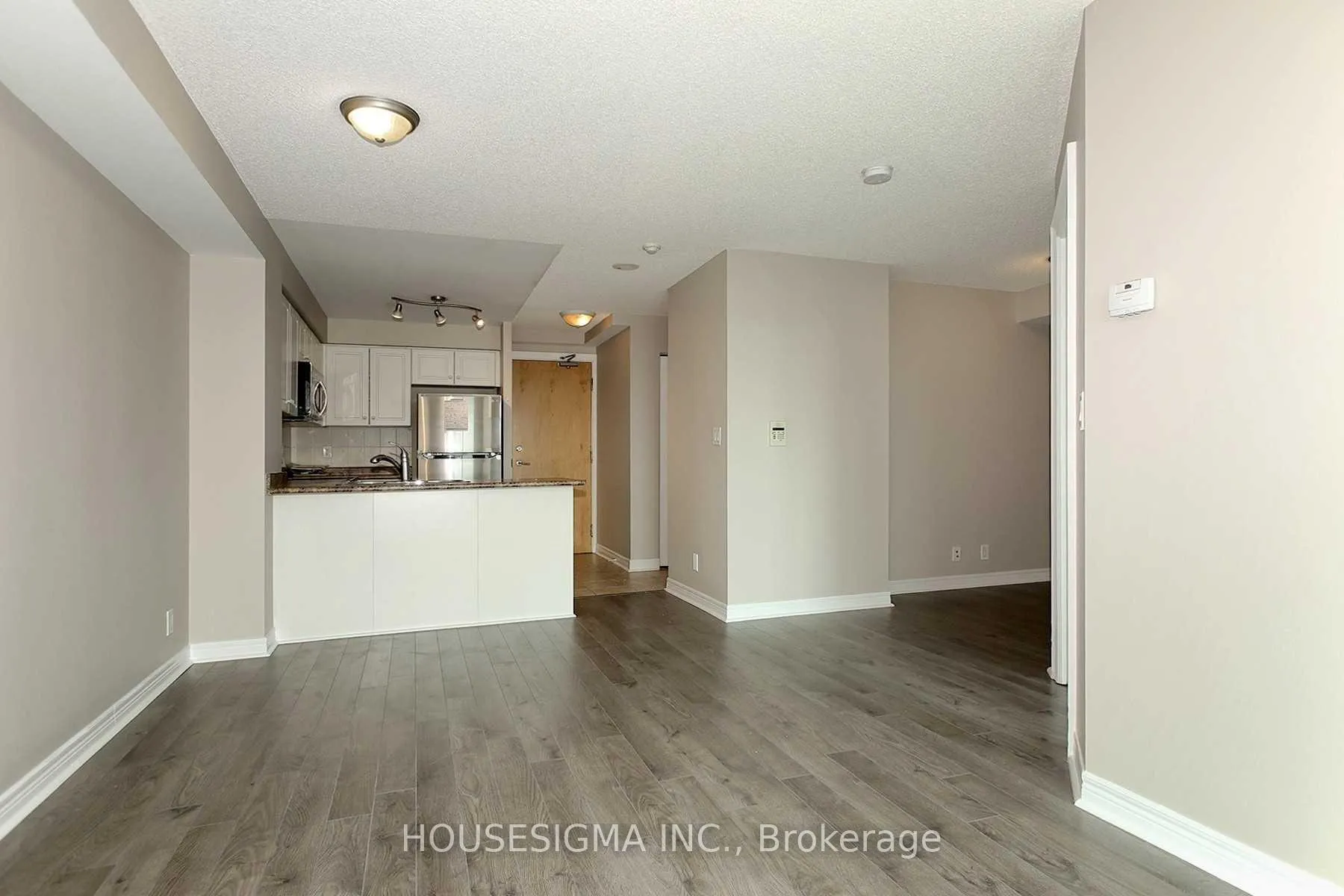 Photo 5 of Unit 1410, 212 Eglinton Avenue E, Toronto, Mount Pleasant West — HOMEH