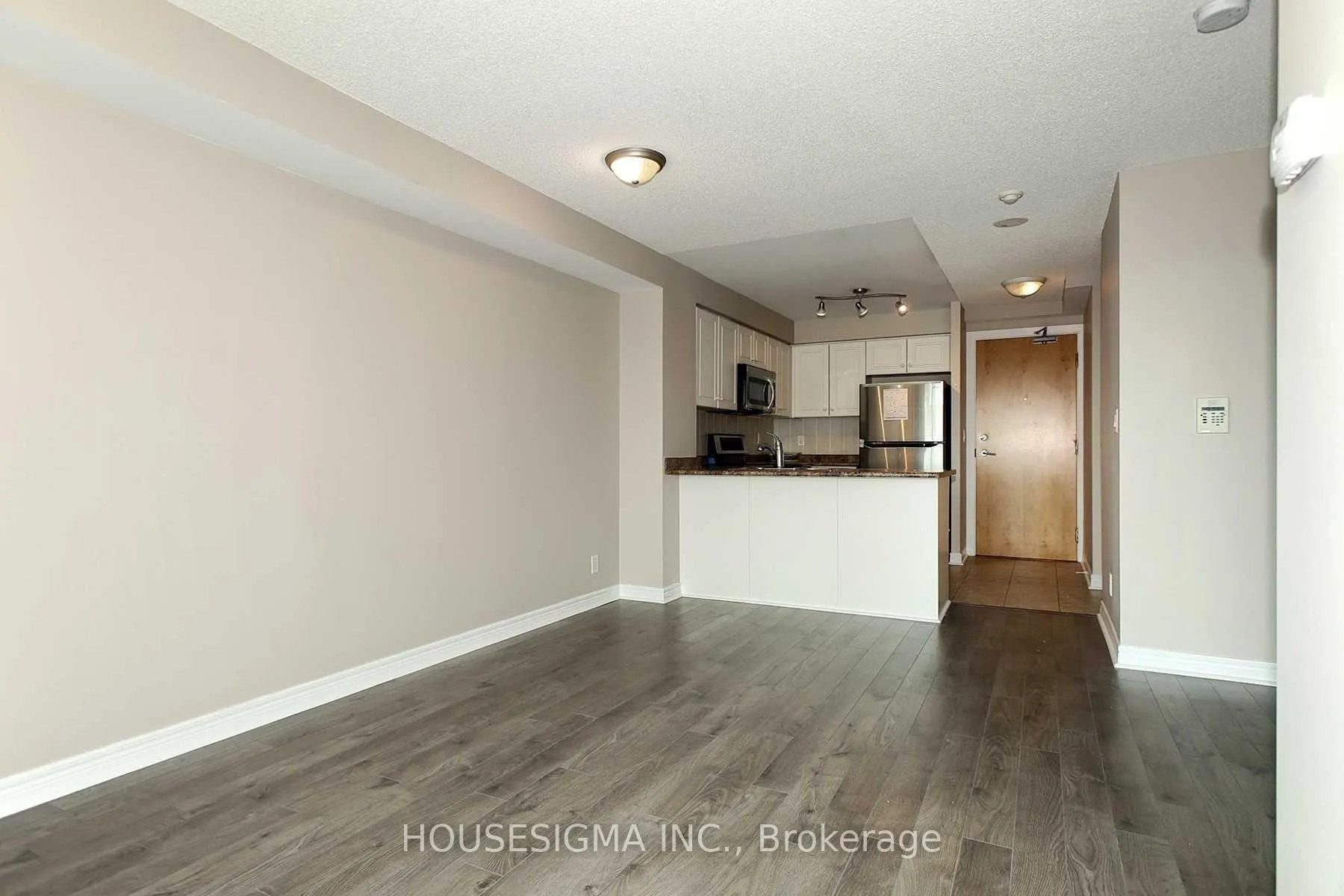 Photo 6 of Unit 1410, 212 Eglinton Avenue E, Toronto, Mount Pleasant West — HOMEH