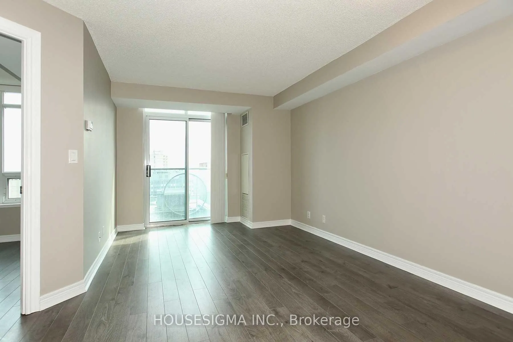 Photo 7 of Unit 1410, 212 Eglinton Avenue E, Toronto, Mount Pleasant West — HOMEH