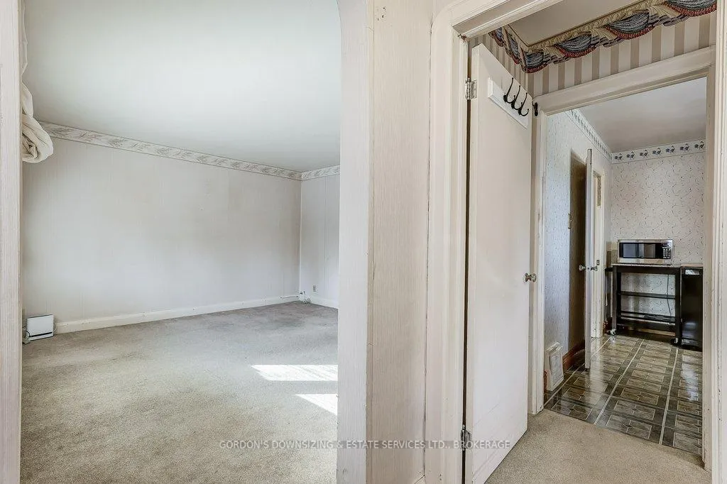 Photo 7 of 402 Division Street, Oshawa, O'Neill — HOMEH
