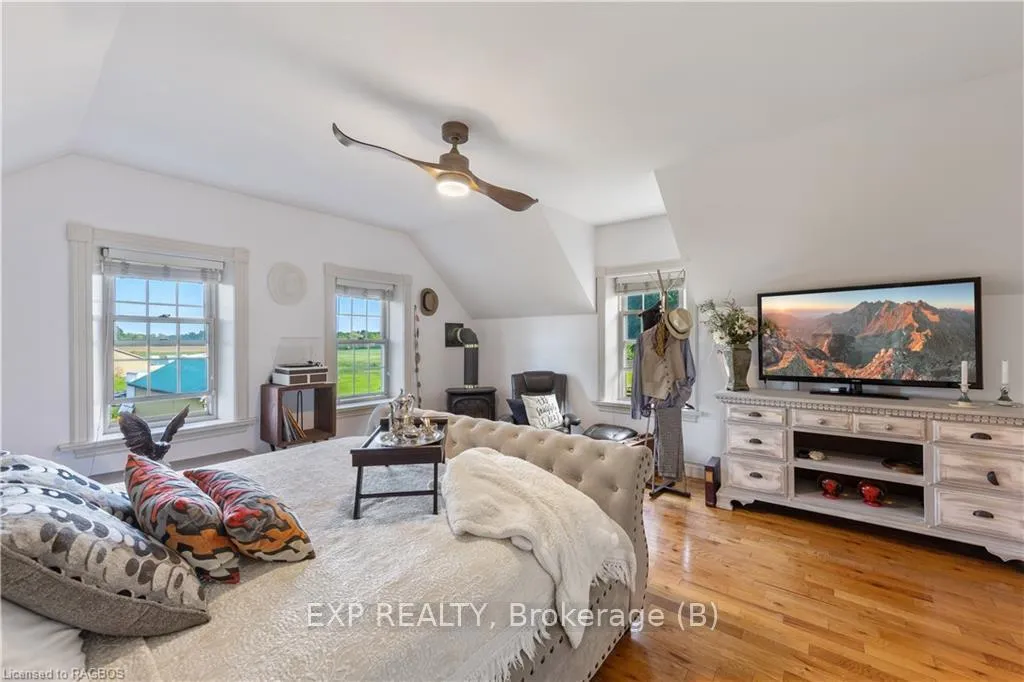 Photo 26 of 158081 7TH Line, Meaford — HOMEH