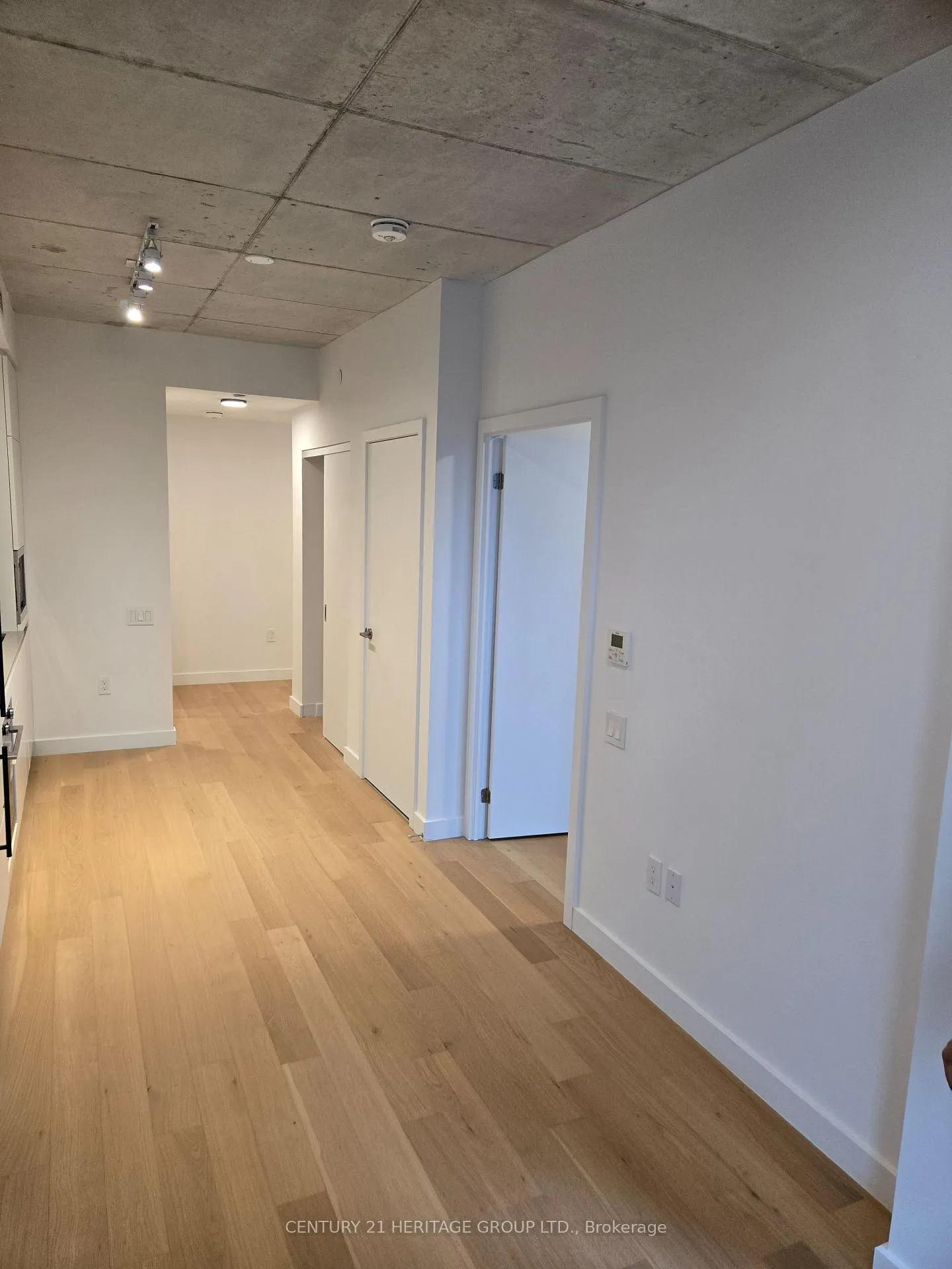 Photo 8 of Unit 333, 1720 Bayview Avenue, Toronto, Mount Pleasant East — HOMEH