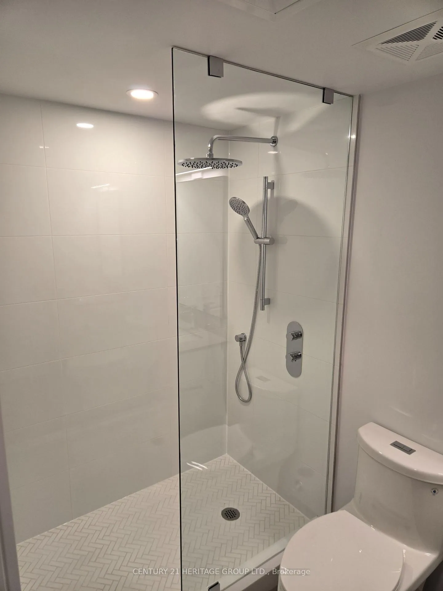 Photo 10 of Unit 333, 1720 Bayview Avenue, Toronto, Mount Pleasant East — HOMEH