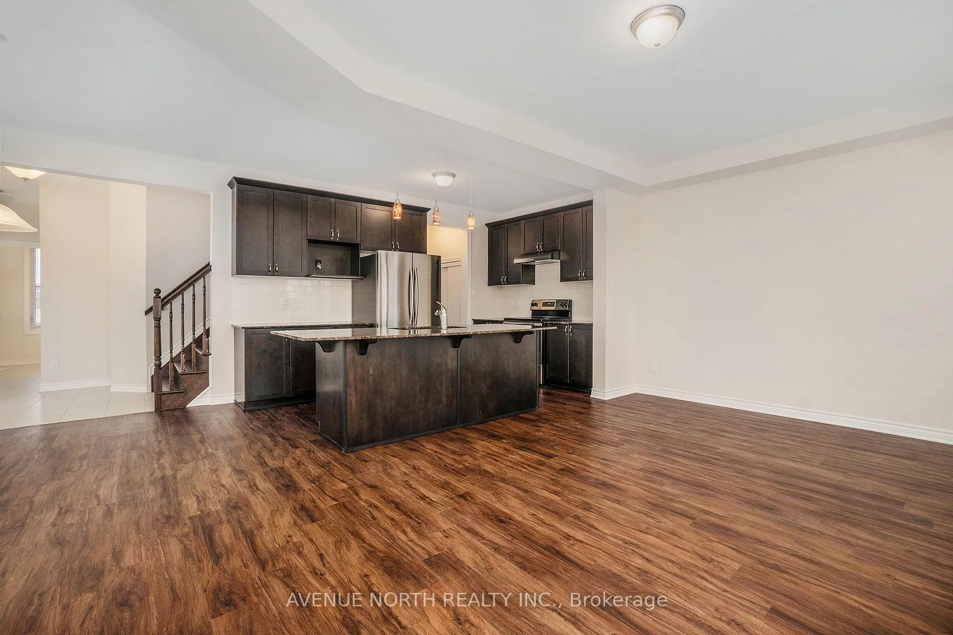 Photo 7 of 157 Cranesbill Road, Ottawa, Kanata - Emerald Meadows/Trailwest — HOMEH
