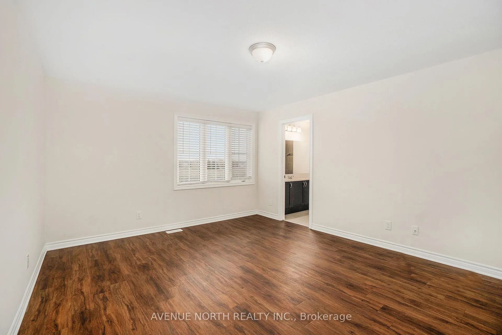 Photo 15 of 157 Cranesbill Road, Ottawa, Kanata - Emerald Meadows/Trailwest — HOMEH