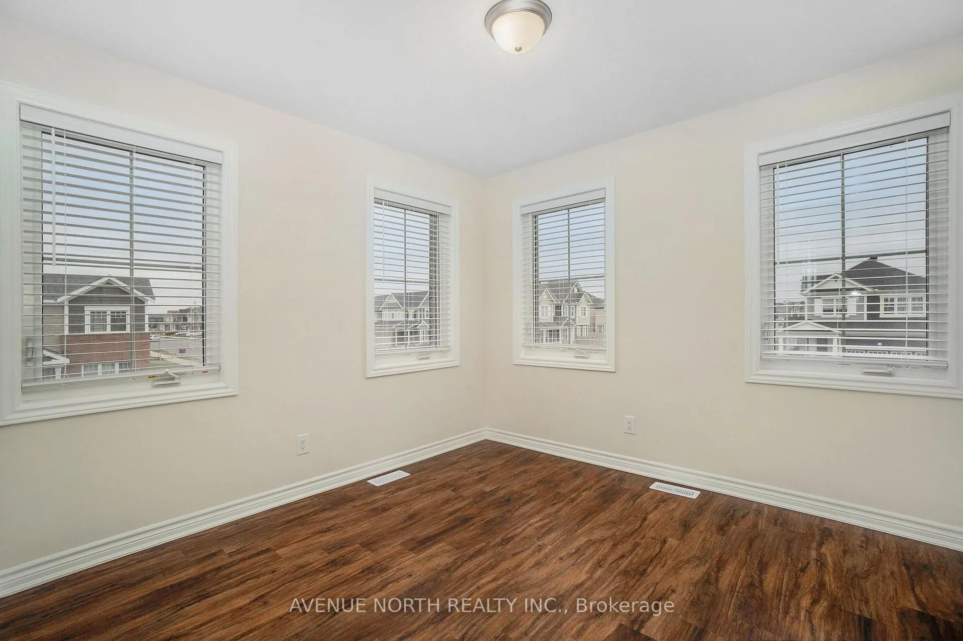 Photo 17 of 157 Cranesbill Road, Ottawa, Kanata - Emerald Meadows/Trailwest — HOMEH