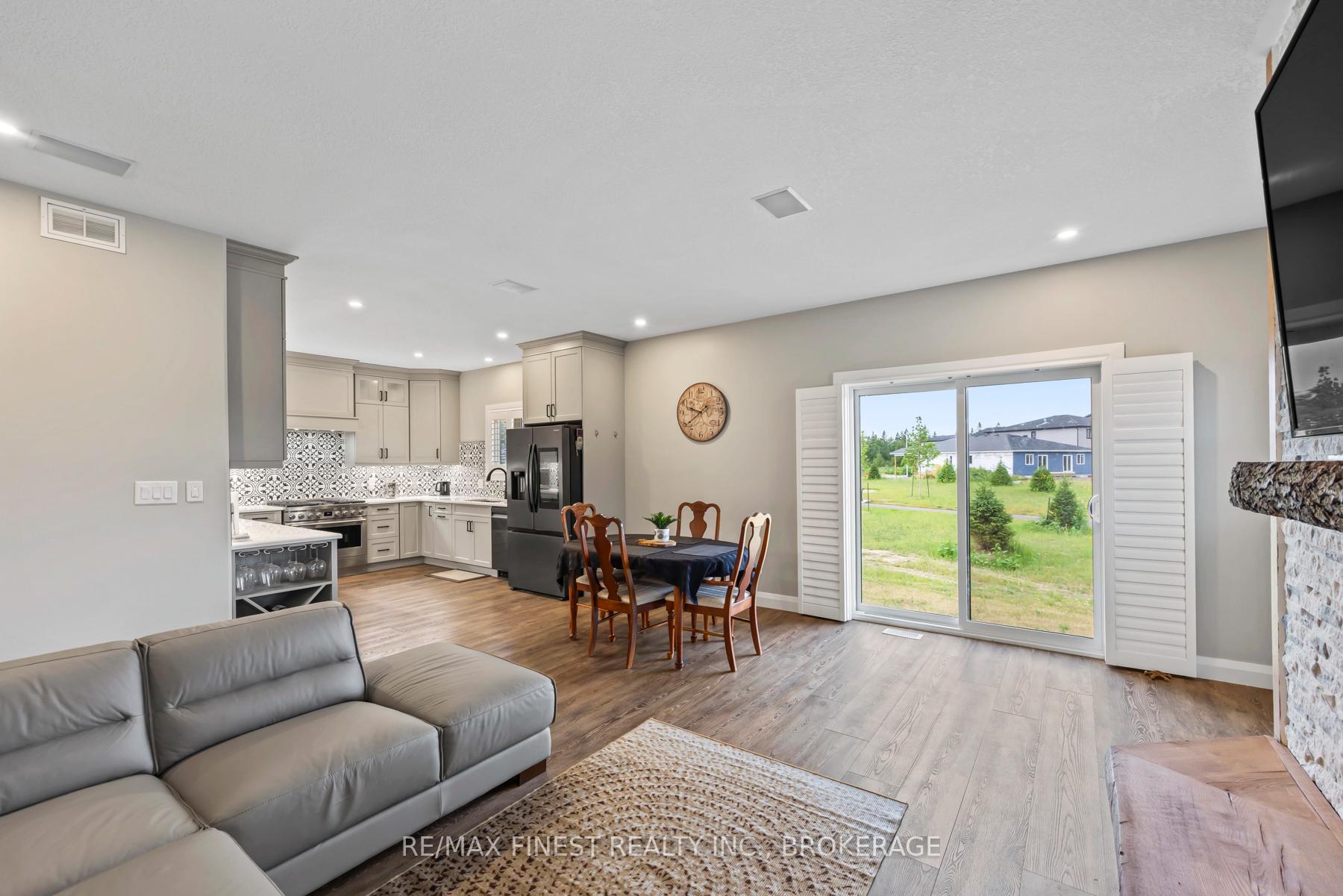 Photo 6 of 218 Creighton Drive, Loyalist, Odessa — HOMEH