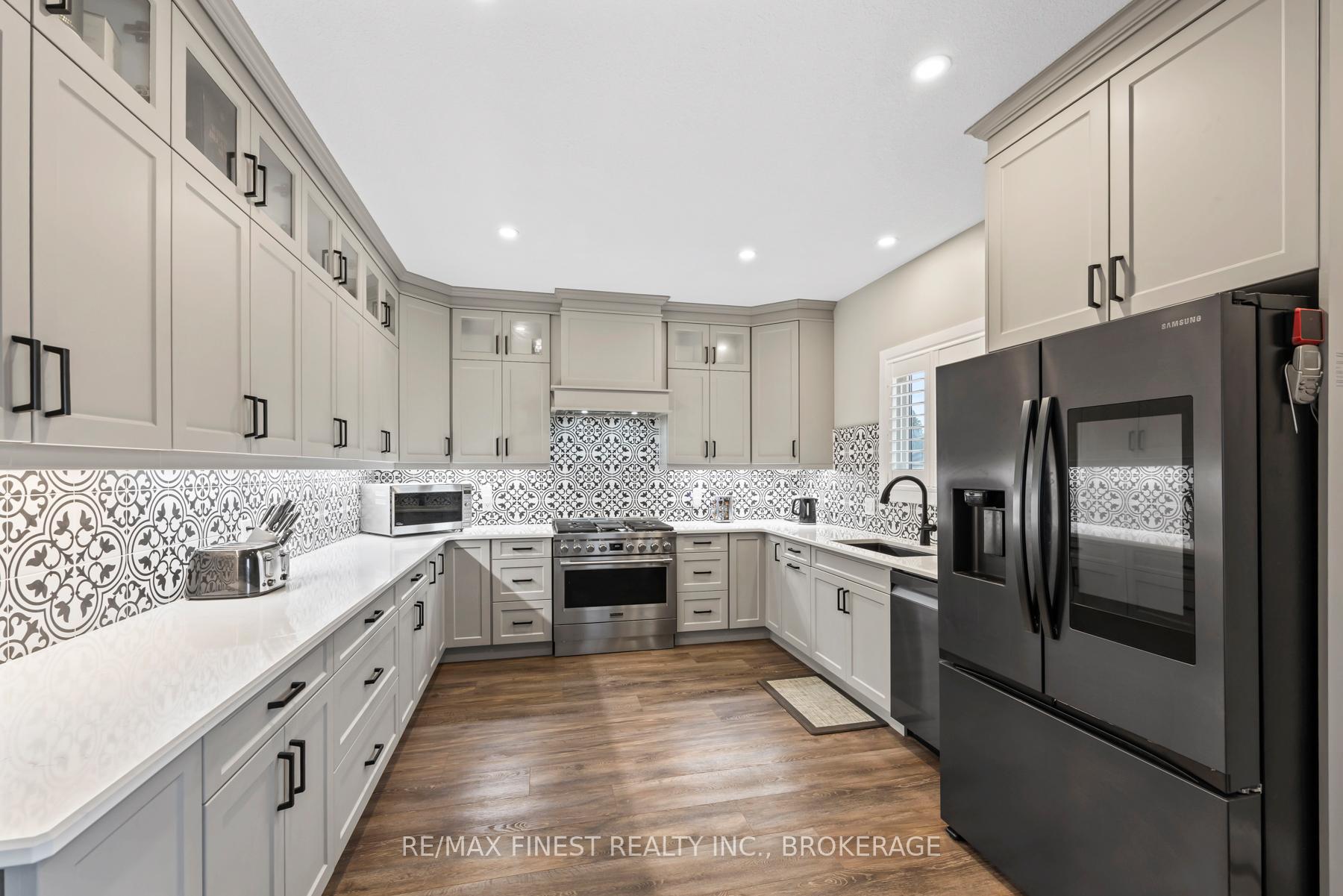 Photo 8 of 218 Creighton Drive, Loyalist, Odessa — HOMEH