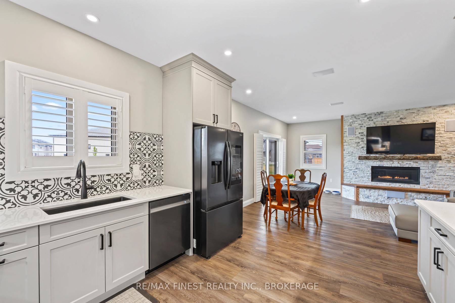 Photo 11 of 218 Creighton Drive, Loyalist, Odessa — HOMEH