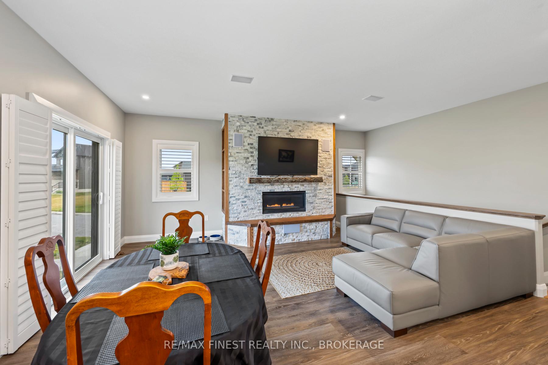 Photo 12 of 218 Creighton Drive, Loyalist, Odessa — HOMEH