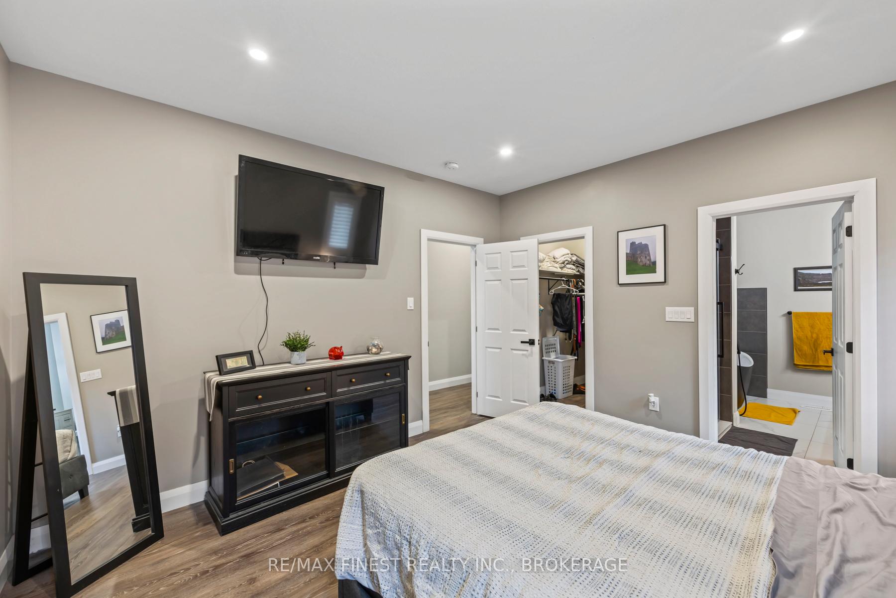 Photo 22 of 218 Creighton Drive, Loyalist, Odessa — HOMEH