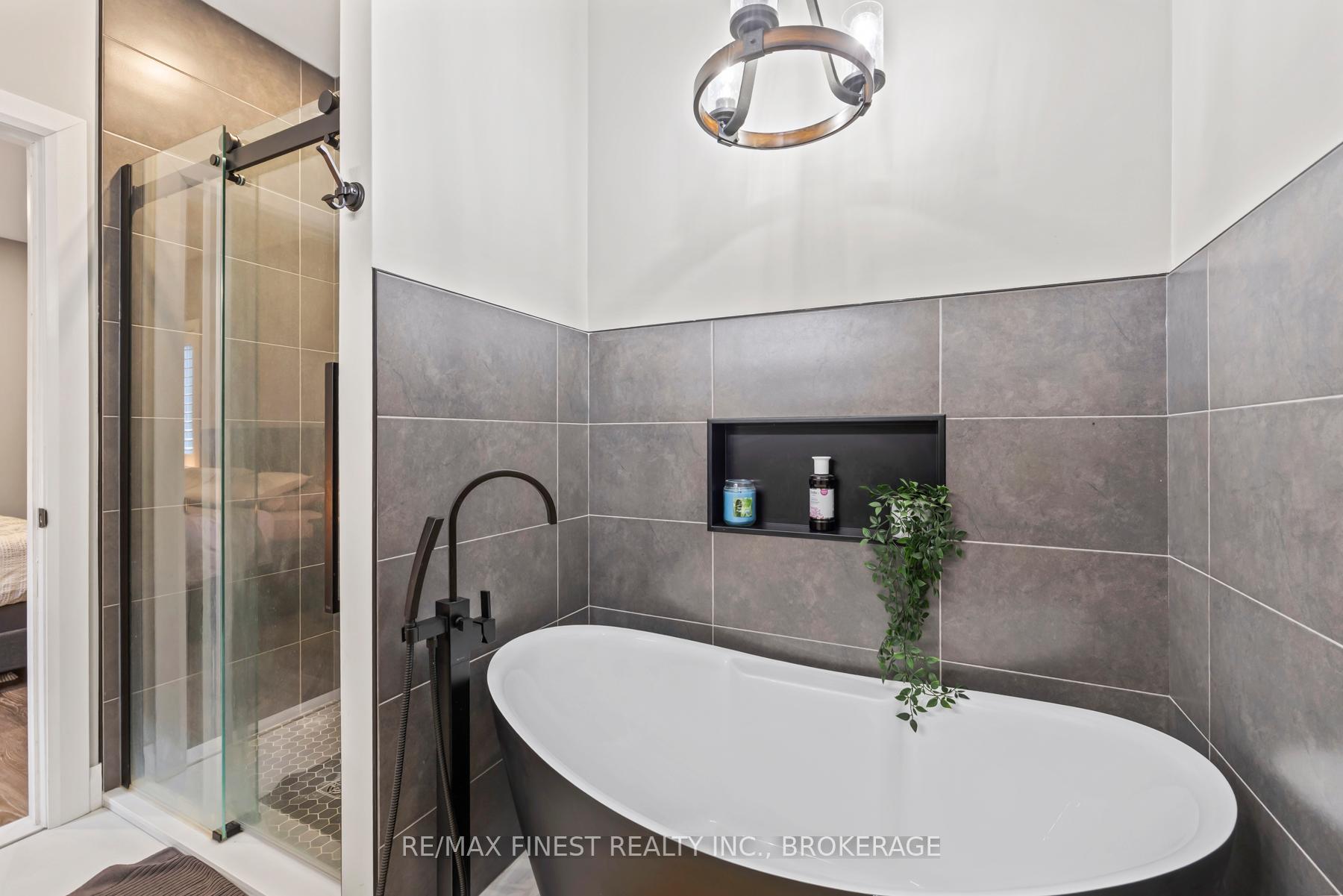 Photo 25 of 218 Creighton Drive, Loyalist, Odessa — HOMEH