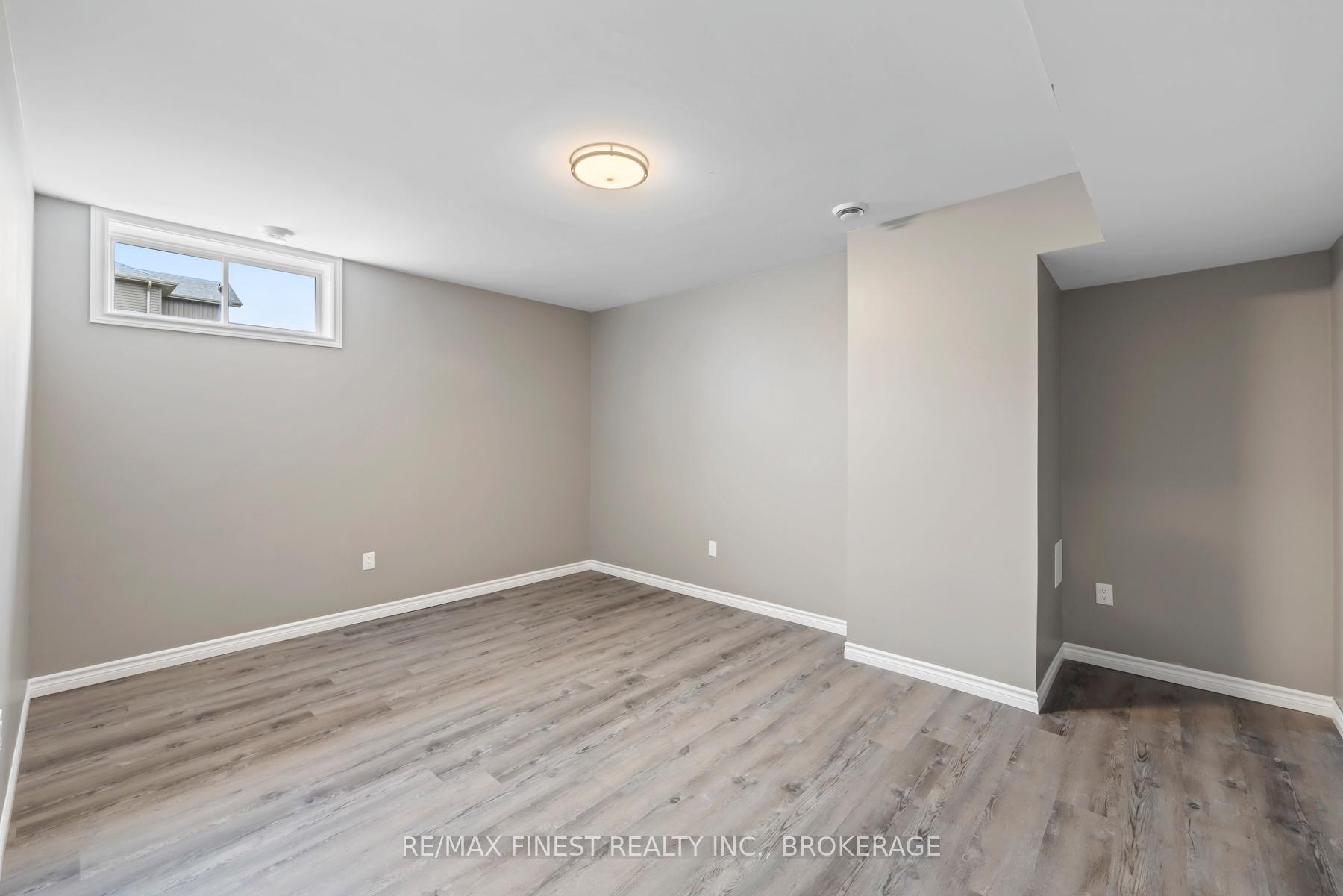 Photo 39 of 218 Creighton Drive, Loyalist, Odessa — HOMEH