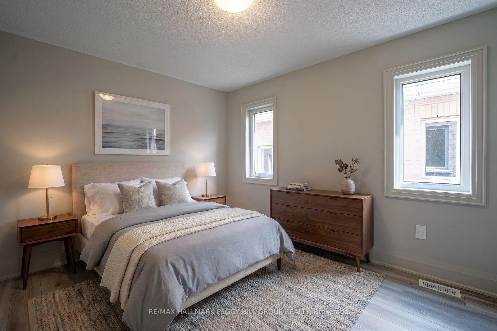 Photo 11 of 5 Amsterdam Drive, Barrie, Innis-Shore — HOMEH