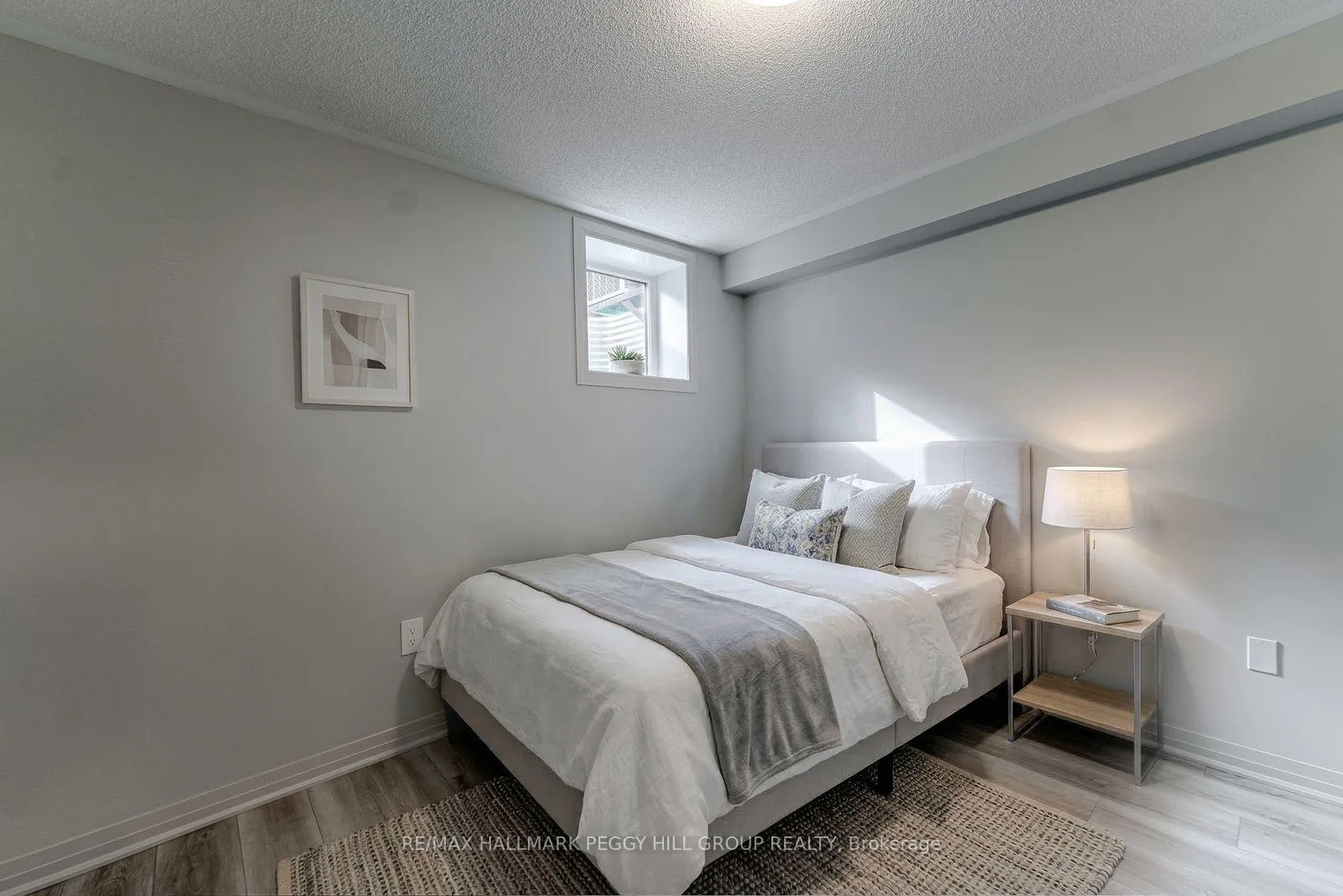 Photo 16 of 5 Amsterdam Drive, Barrie, Innis-Shore — HOMEH