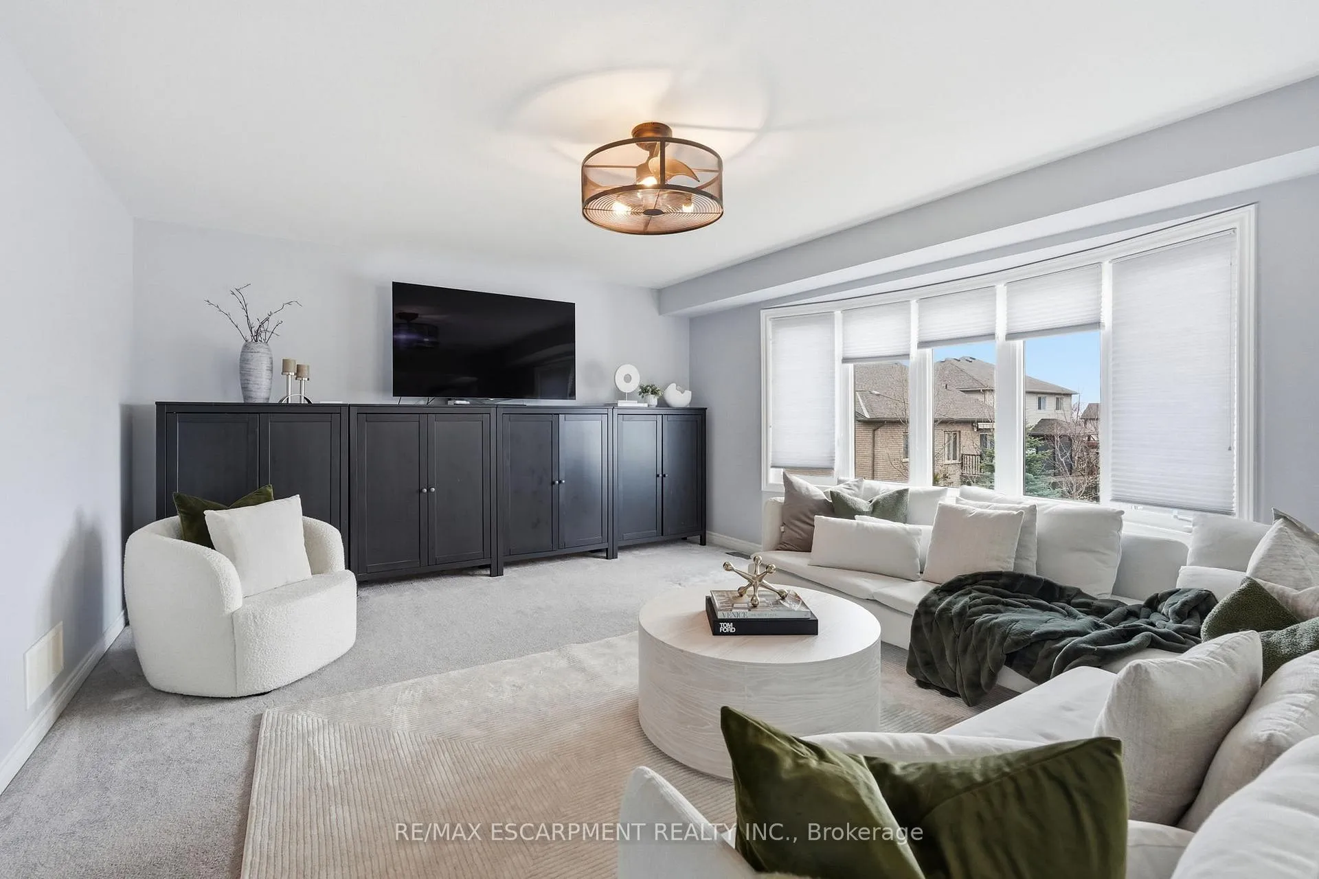 Photo 13 of 4021 Bush Crescent, Lincoln, Beamsville — HOMEH