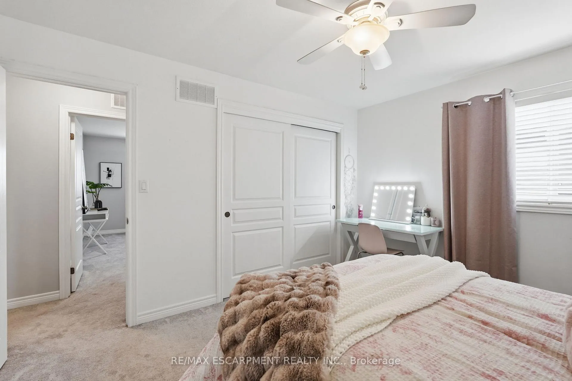 Photo 23 of 4021 Bush Crescent, Lincoln, Beamsville — HOMEH