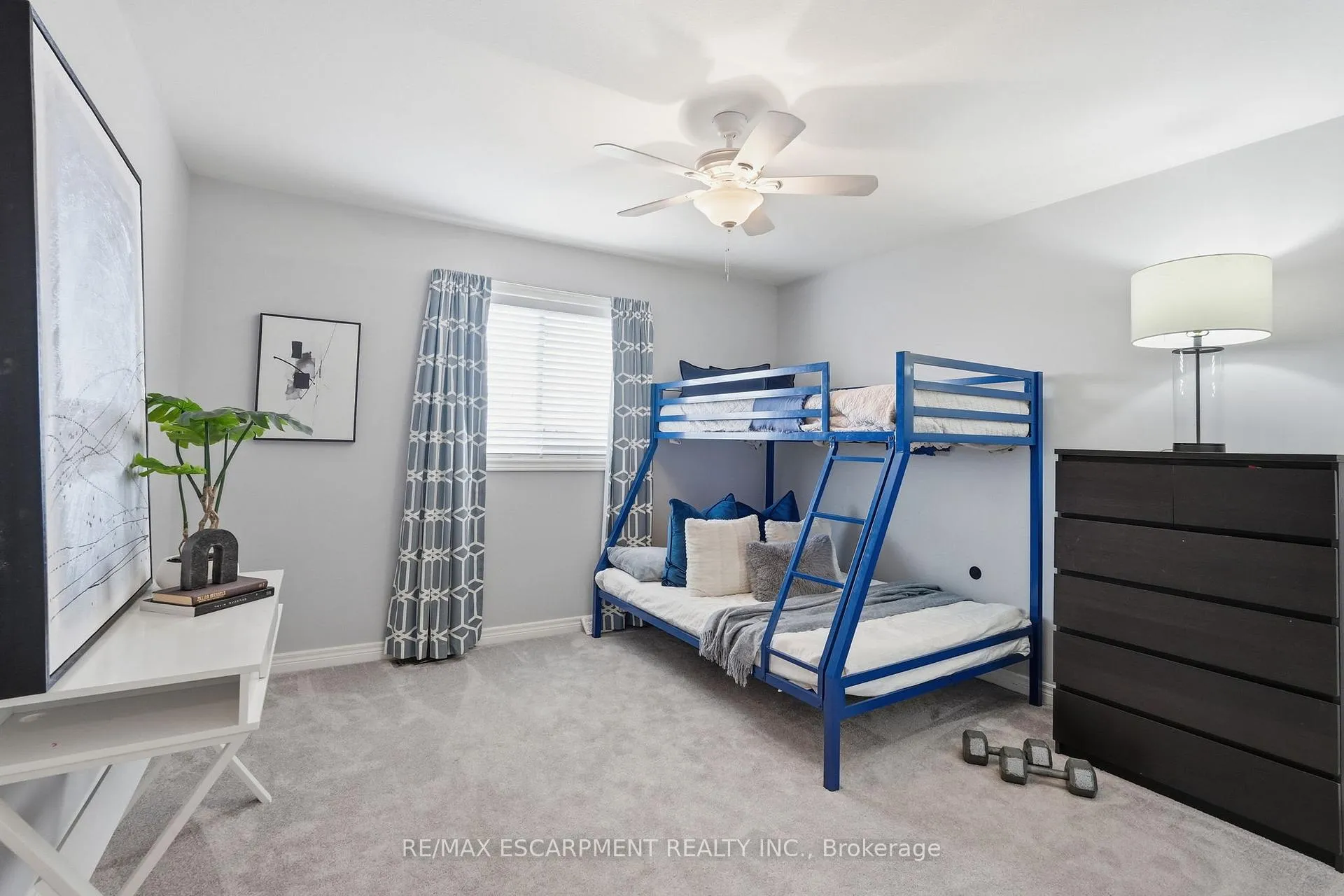 Photo 26 of 4021 Bush Crescent, Lincoln, Beamsville — HOMEH