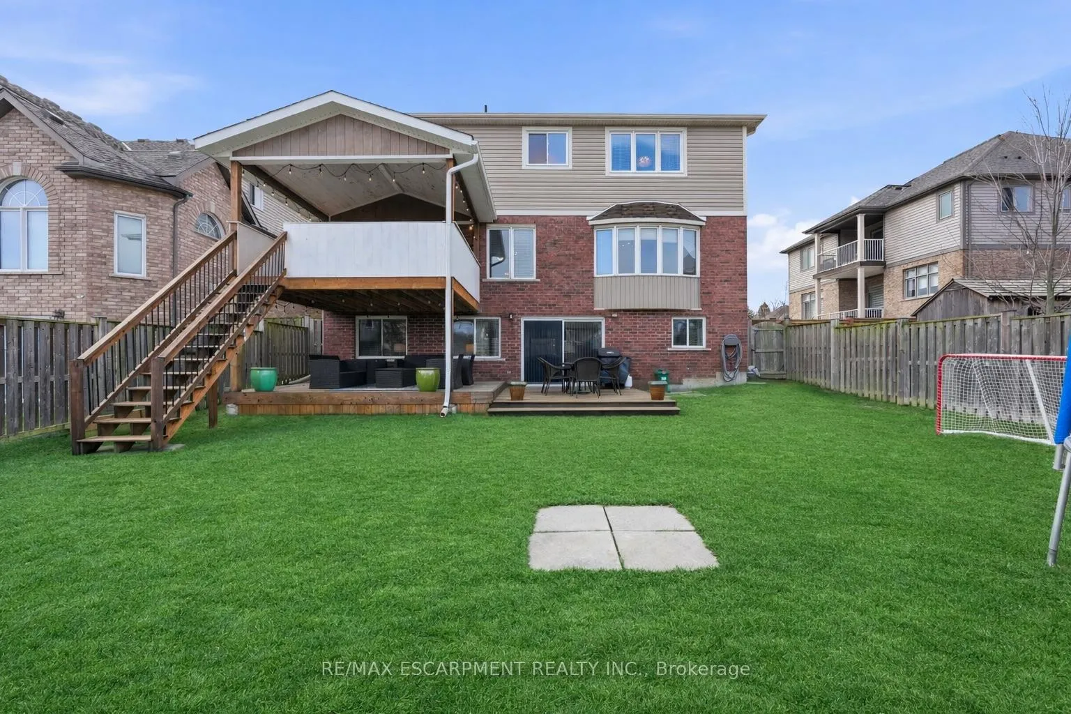 Photo 43 of 4021 Bush Crescent, Lincoln, Beamsville — HOMEH