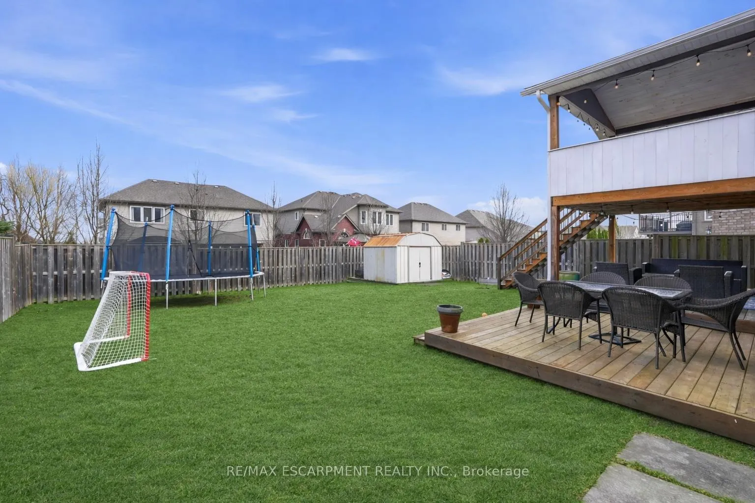 Photo 44 of 4021 Bush Crescent, Lincoln, Beamsville — HOMEH
