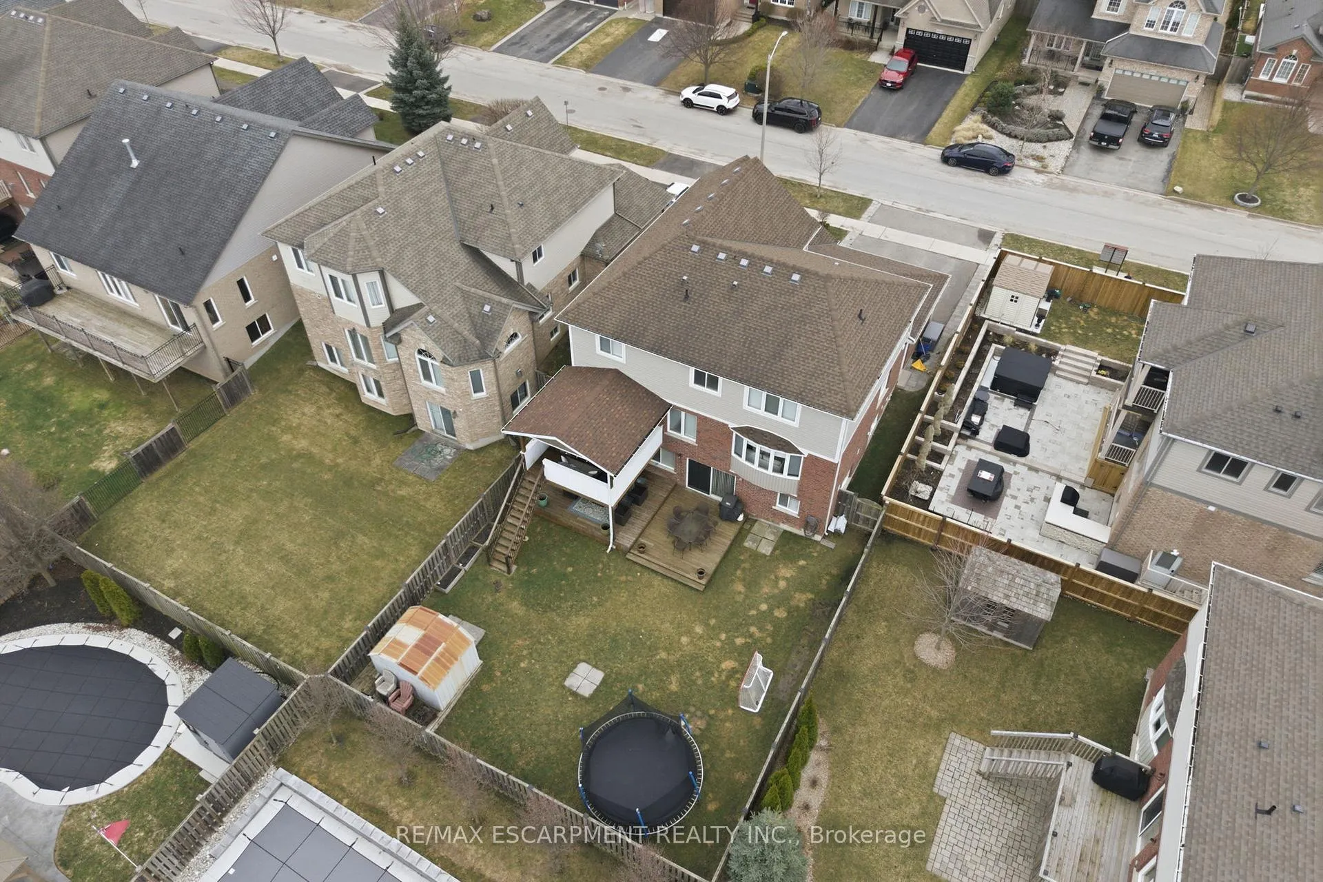 Photo 46 of 4021 Bush Crescent, Lincoln, Beamsville — HOMEH
