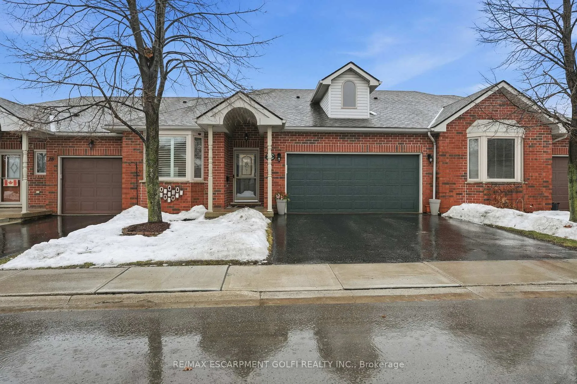 Photo 1 of 26 Cathy Drive, Hamilton, Twenty Place — HOMEH