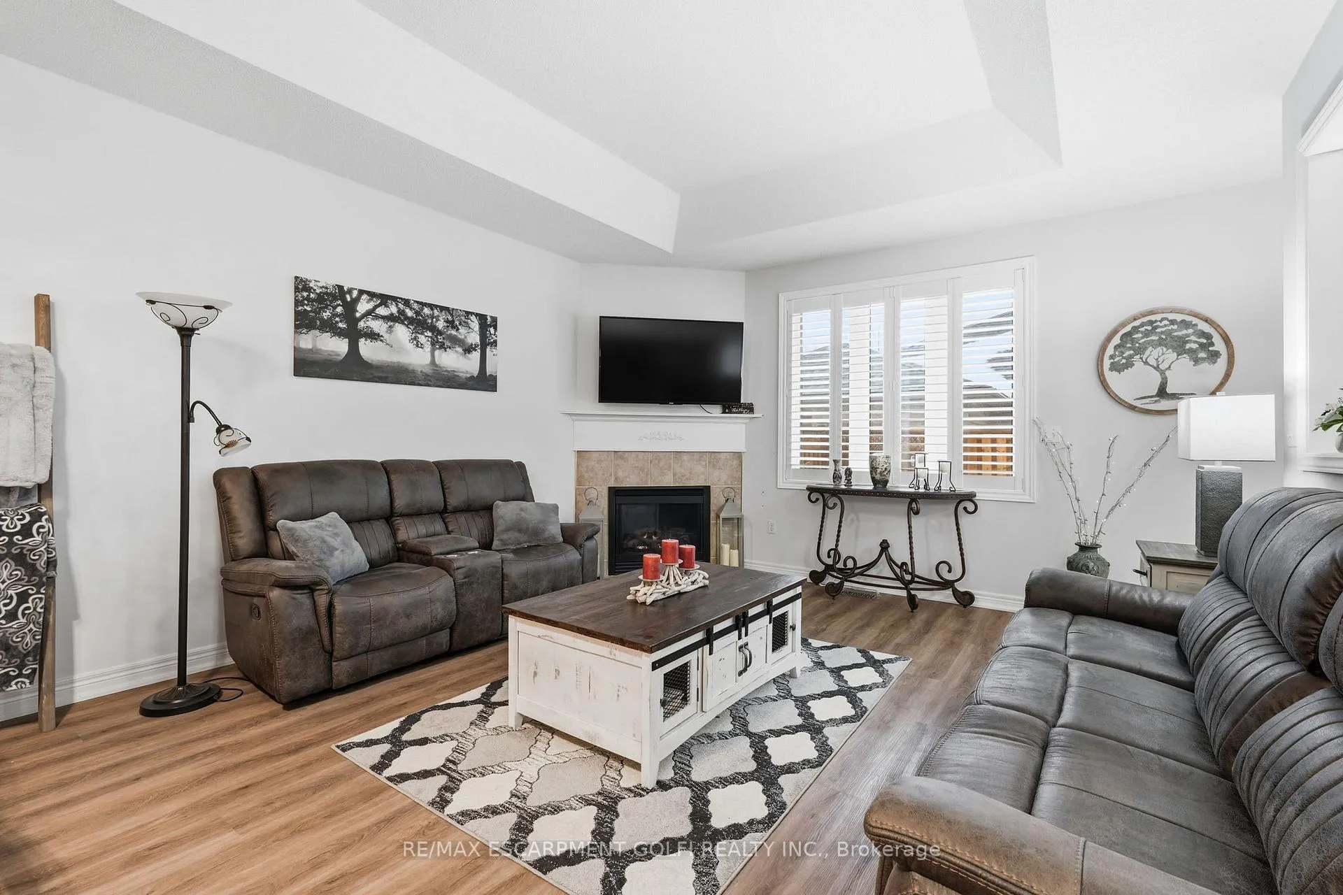 Photo 9 of 26 Cathy Drive, Hamilton, Twenty Place — HOMEH