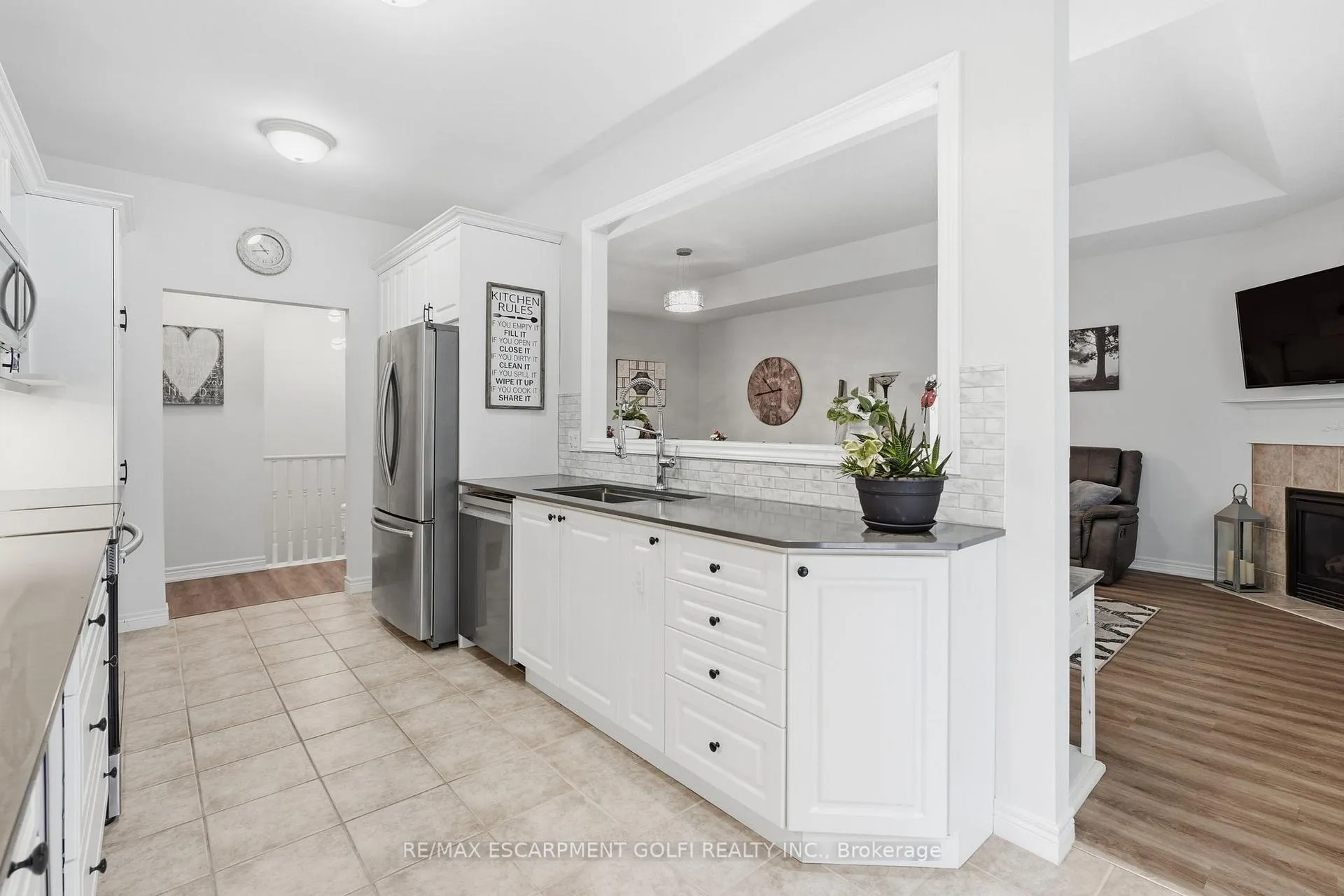 Photo 15 of 26 Cathy Drive, Hamilton, Twenty Place — HOMEH