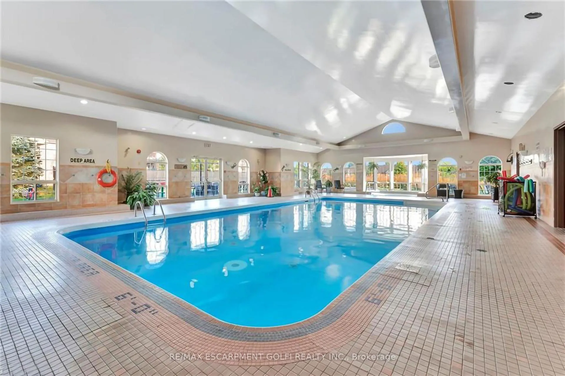Photo 41 of 26 Cathy Drive, Hamilton, Twenty Place — HOMEH