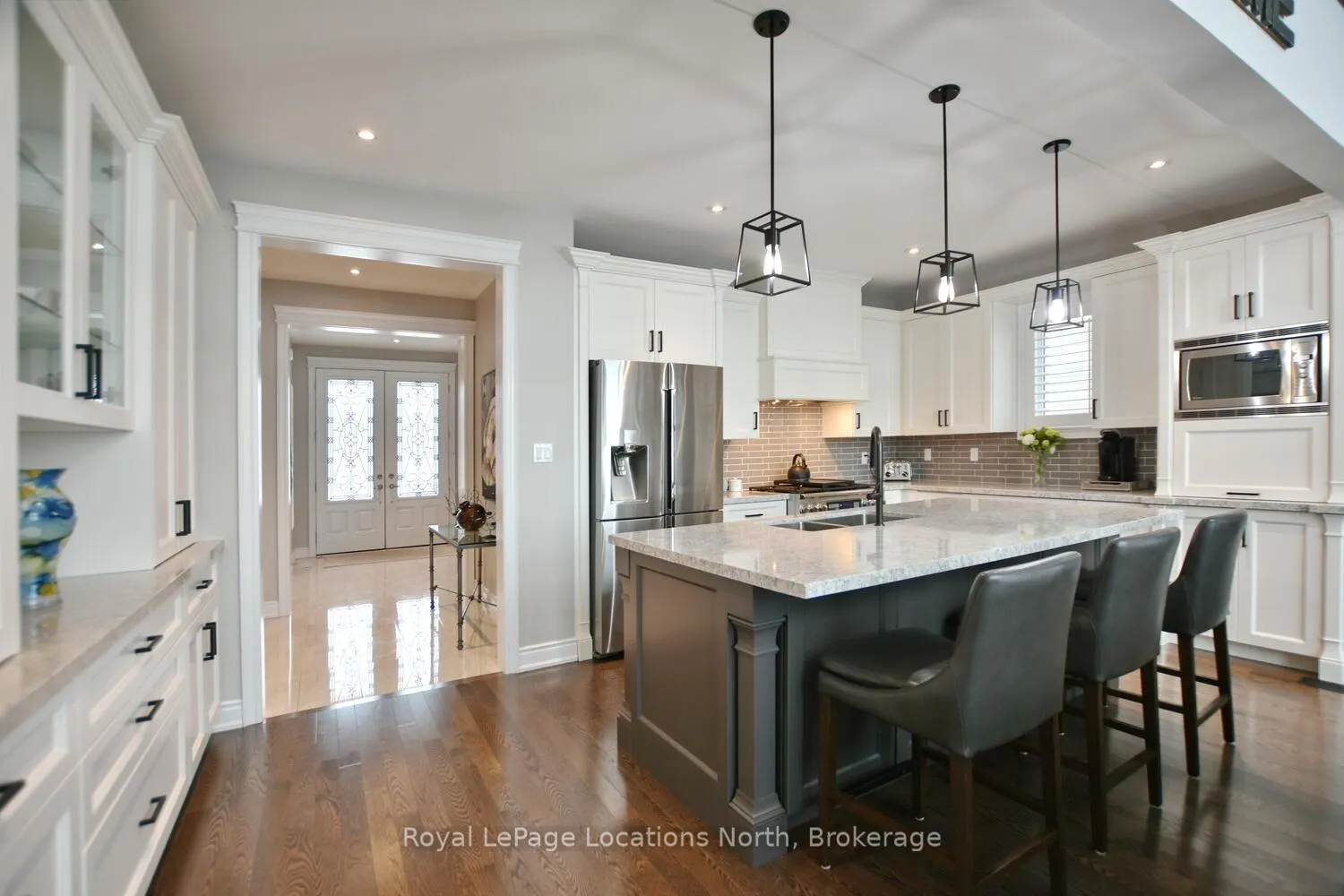 Photo 12 of 65 Waterview Road, Wasaga Beach — HOMEH