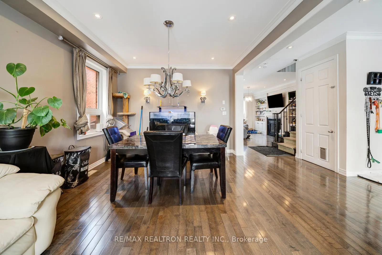 Photo 10 of 22 Northern Dancer Drive, Oshawa, Windfields — HOMEH