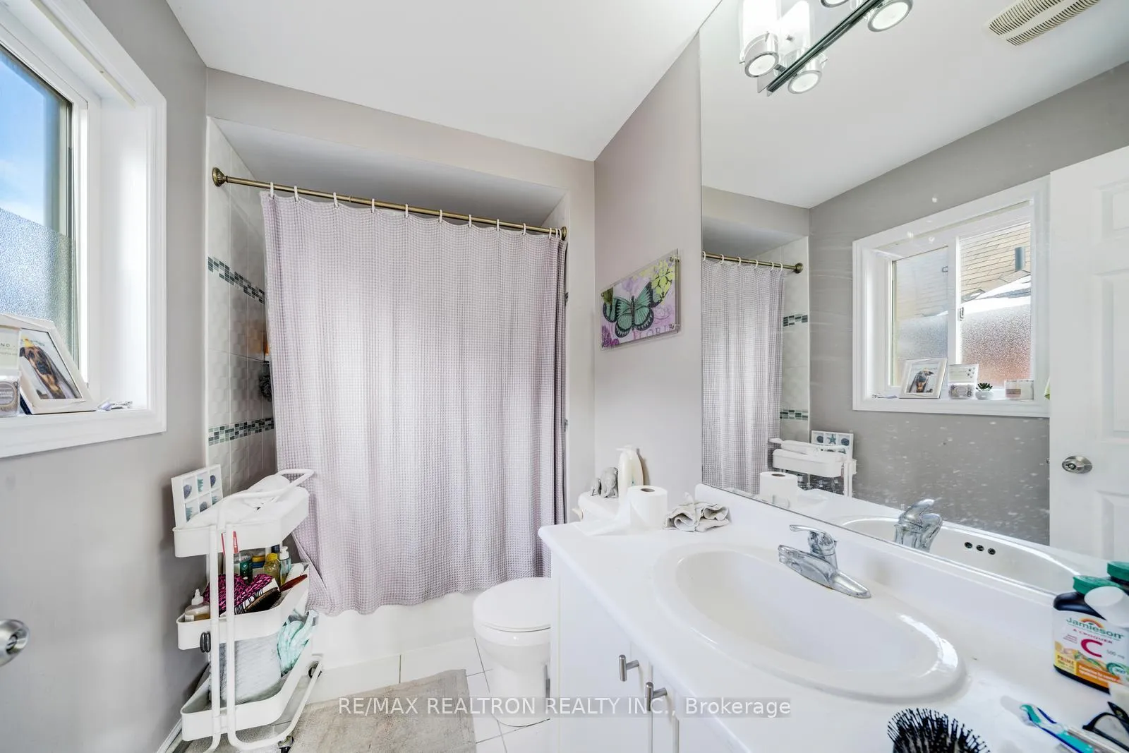 Photo 38 of 22 Northern Dancer Drive, Oshawa, Windfields — HOMEH
