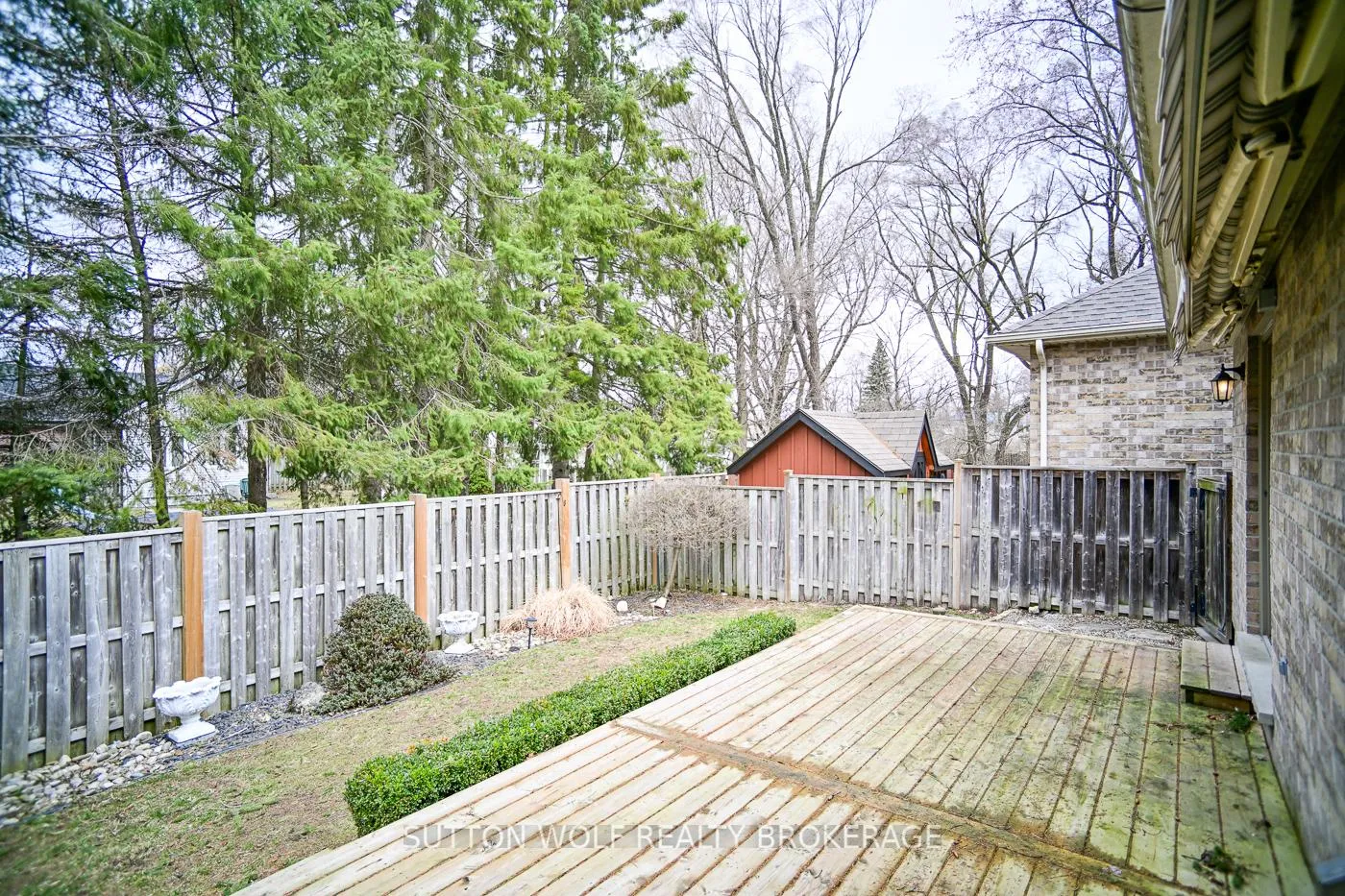 Photo 5 of Unit 7, 375 Scott Street E, Strathroy-Caradoc, SE — HOMEH