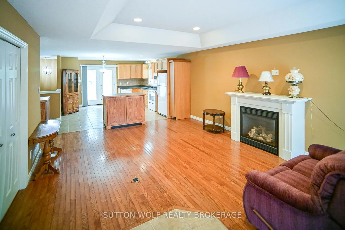 Photo 7 of Unit 7, 375 Scott Street E, Strathroy-Caradoc, SE — HOMEH