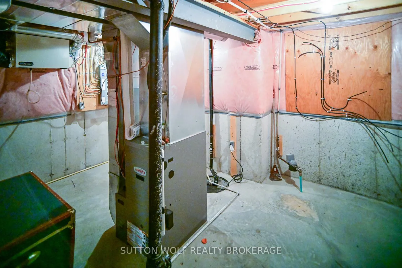 Photo 33 of Unit 7, 375 Scott Street E, Strathroy-Caradoc, SE — HOMEH