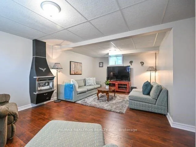 Photo 14 of 22 Sir Bedevere Place, Markham, Markham Village — HOMEH